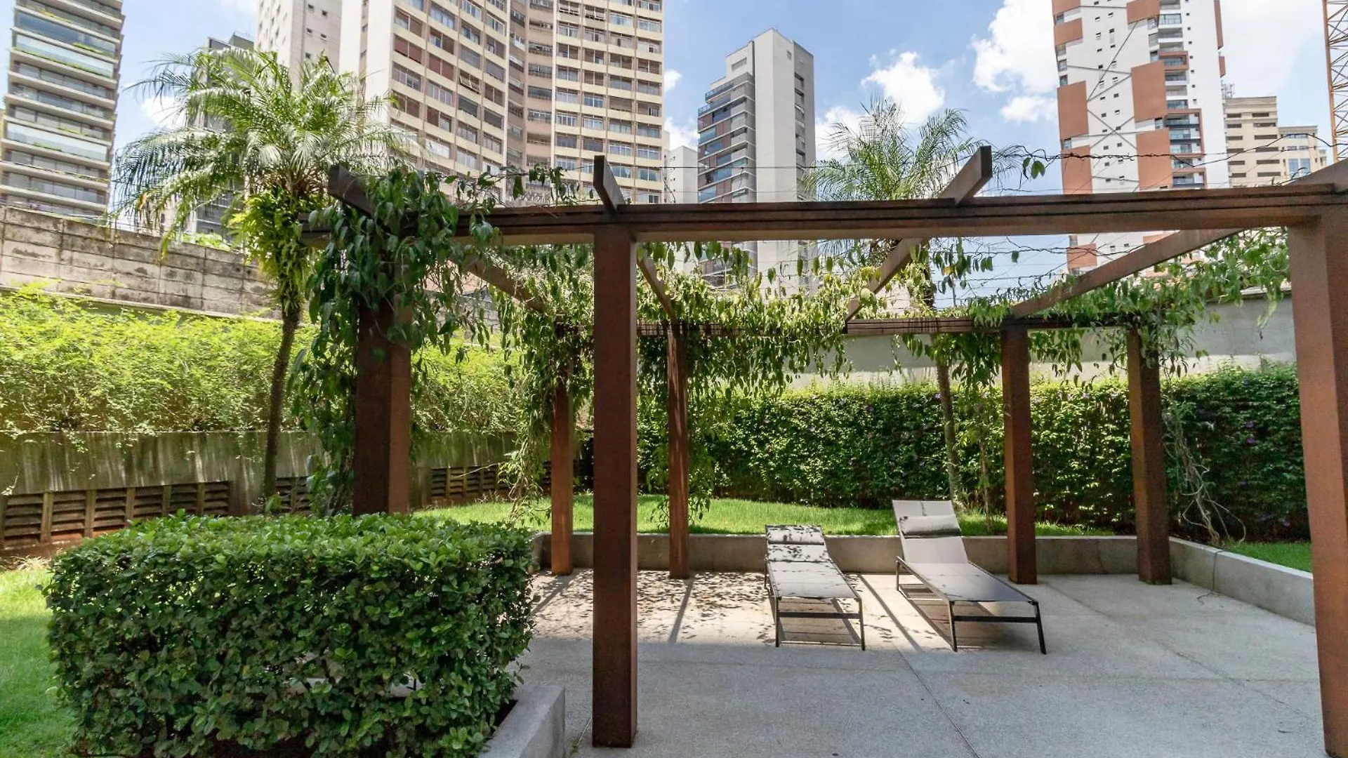Charme No Itaim Com Limpeza Diaria E Estacionamento Apartment Sao Paulo Brazil